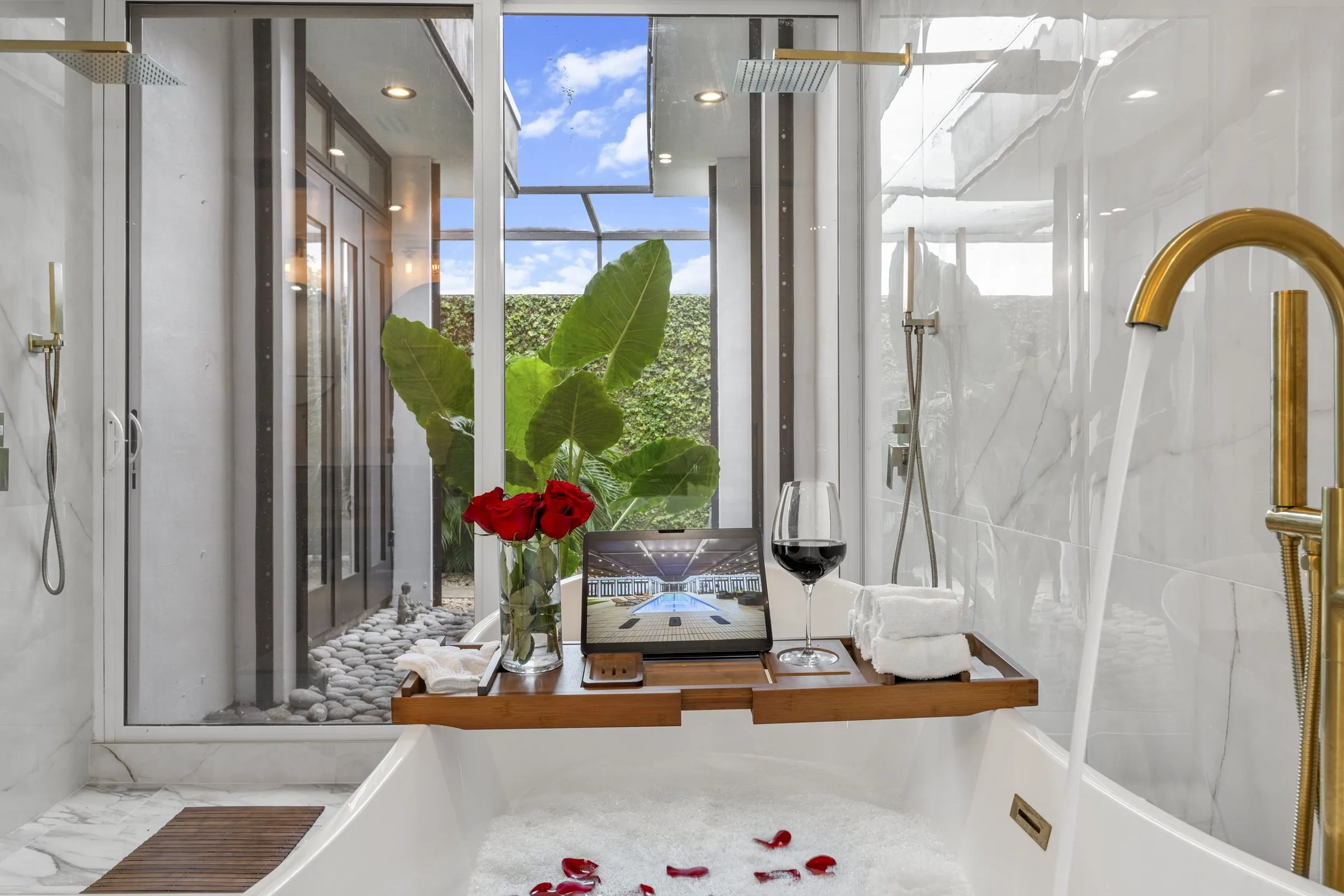 L’interno della villa di Dolce Vita Estate.