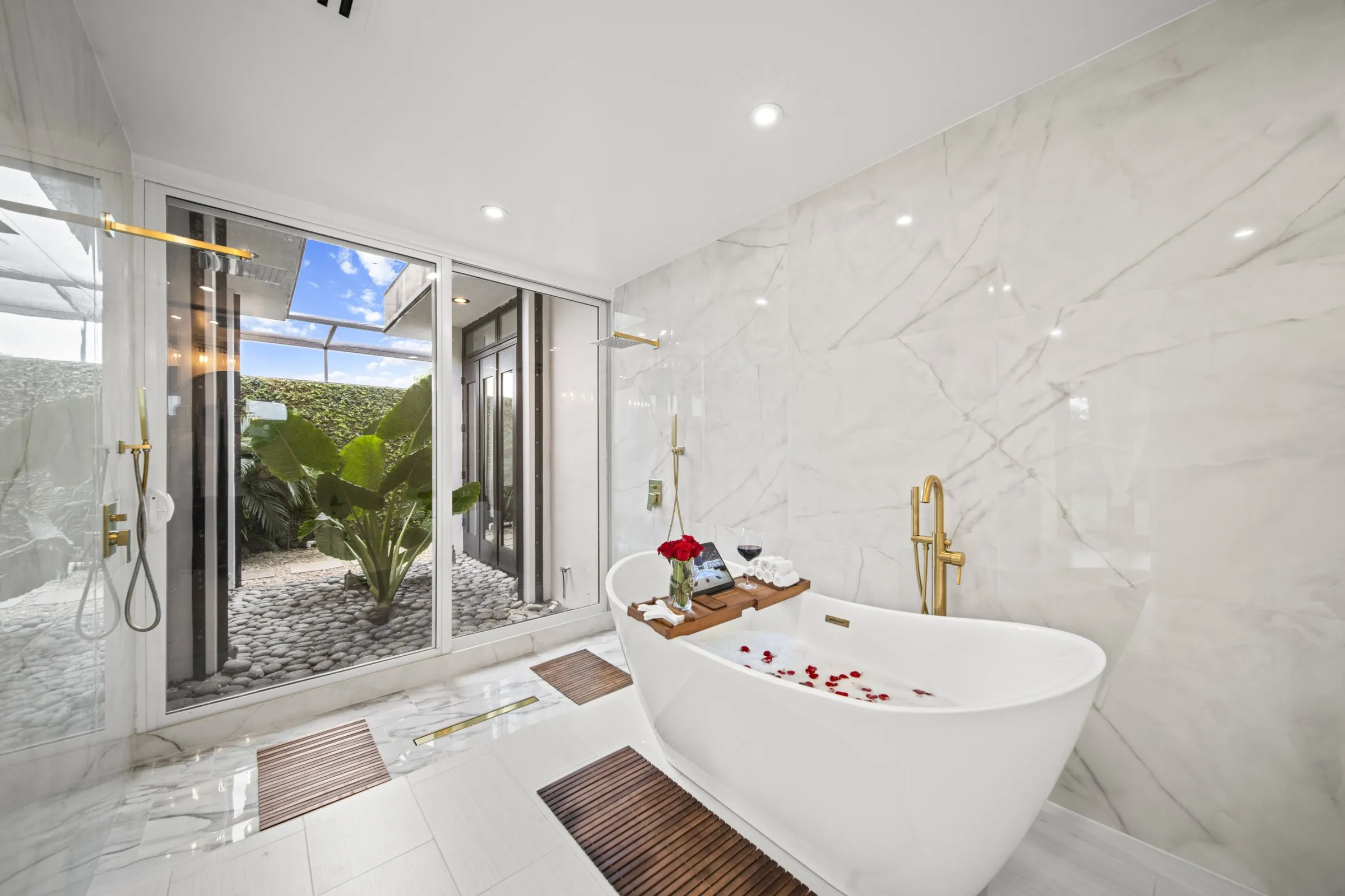 L’interno della villa di Dolce Vita Estate.